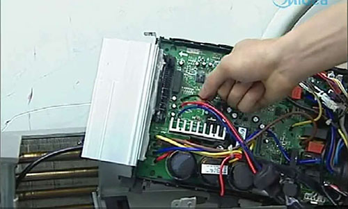 高要美的空调电话是多少